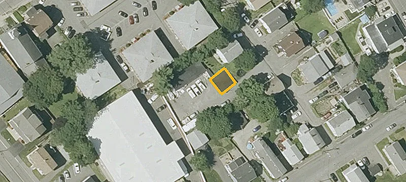15th Greenwood Ave
