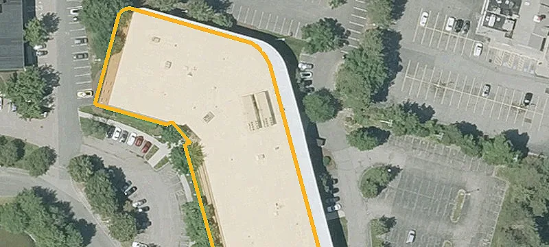 1 Edgewater Dr