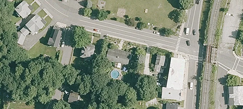 218 Pleasant St