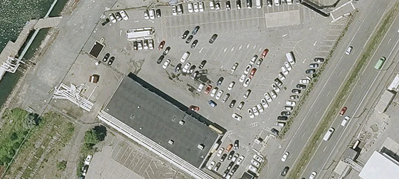 40 Lee Burbank Hwy