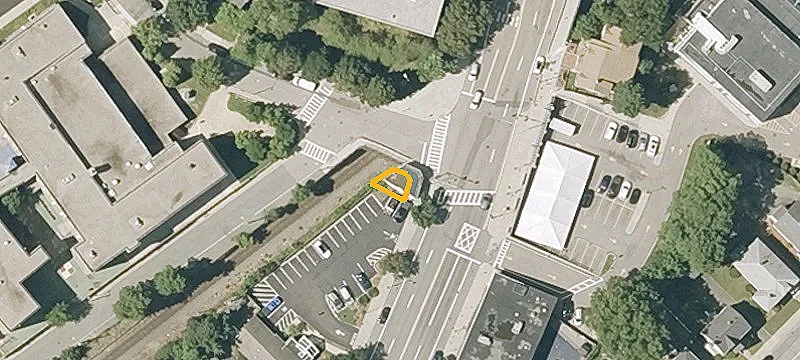 1977 Ctr St