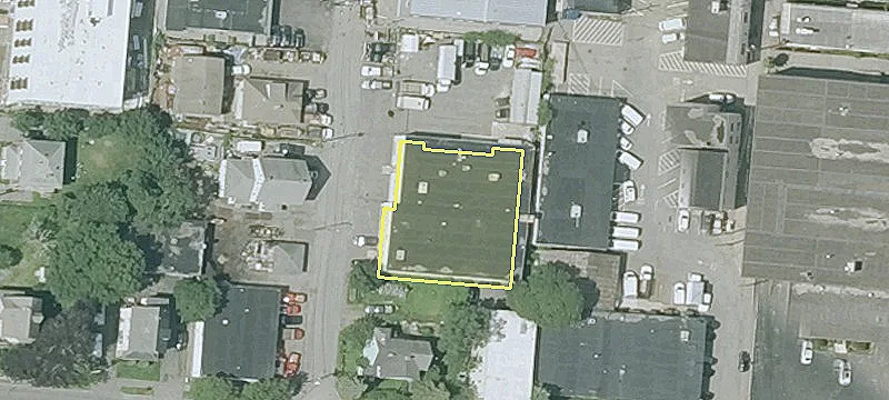 44 Riverdale Ave