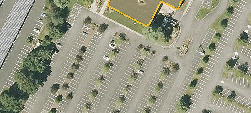 700 Longwater Dr