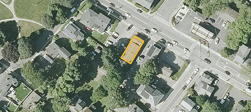 85 Sandwich St