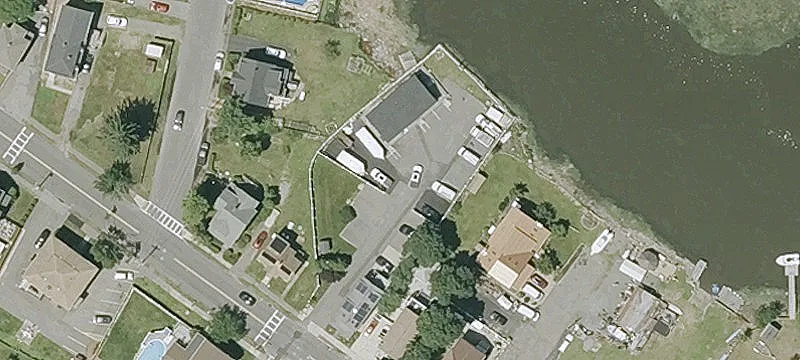28 Ballard St