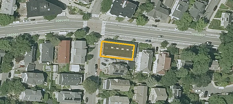 242 Huron Ave