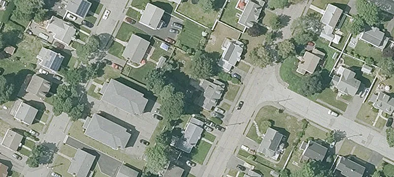 95 Colonial Ave