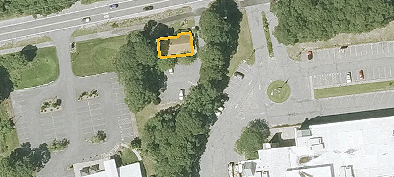 933 Falmouth Rd
