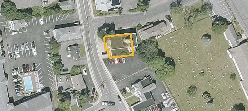 44 Barnstable Rd