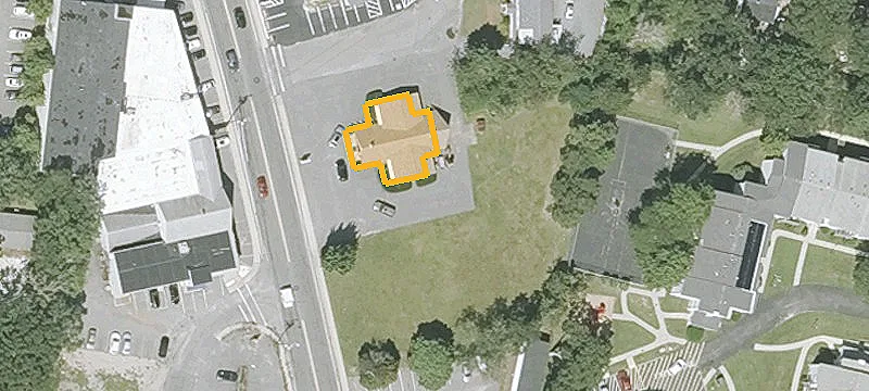 242 Barnstable Rd