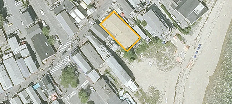 323 Commercial St