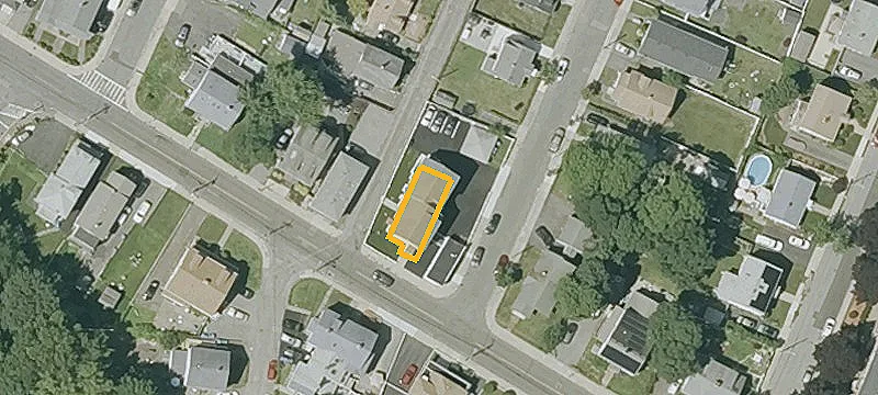292 Riverside Ave