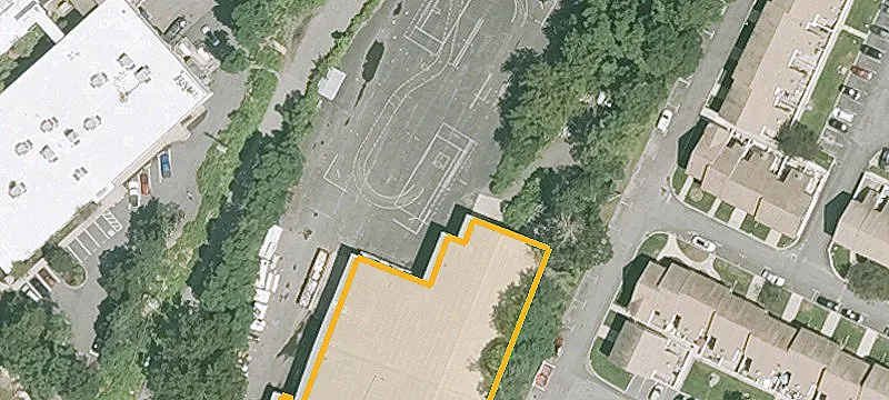 3 Otis Rd