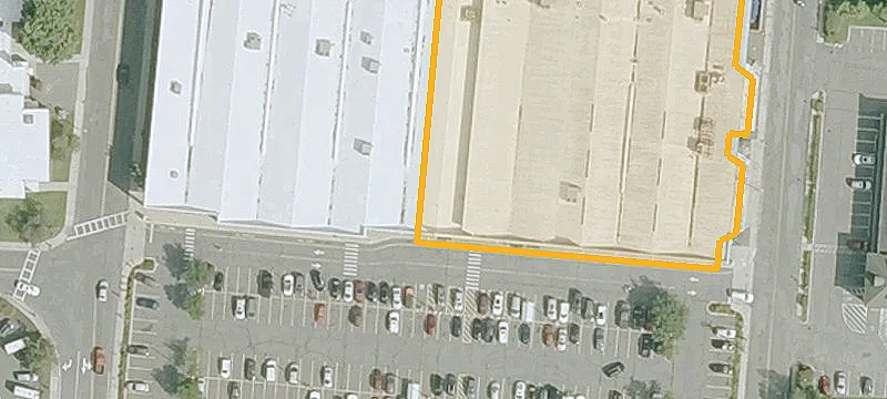 43-45 Veterans Memorial Dr