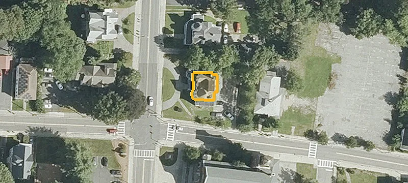 200 Main St