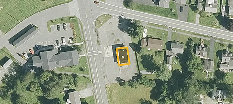 824 Simonds Rd