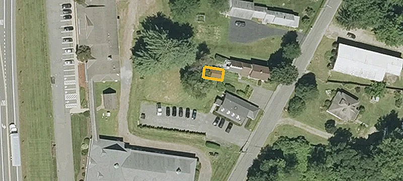 61 Old State Rd