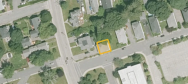 216 Main St