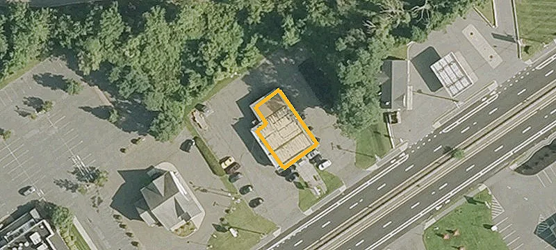 444 Russell St