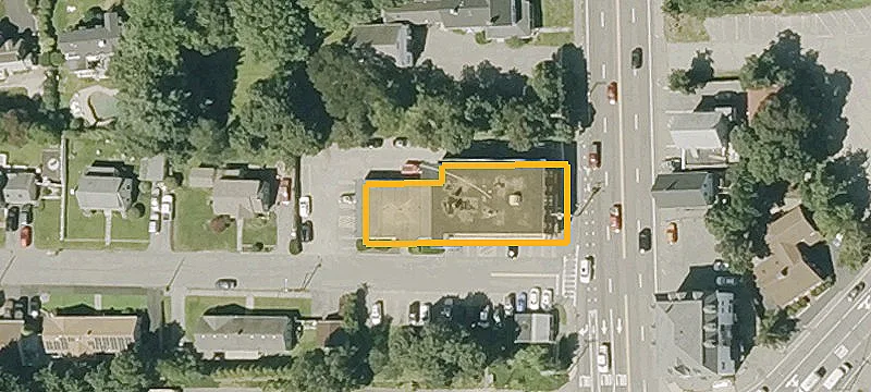 949 Main St