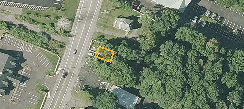 22 Main St