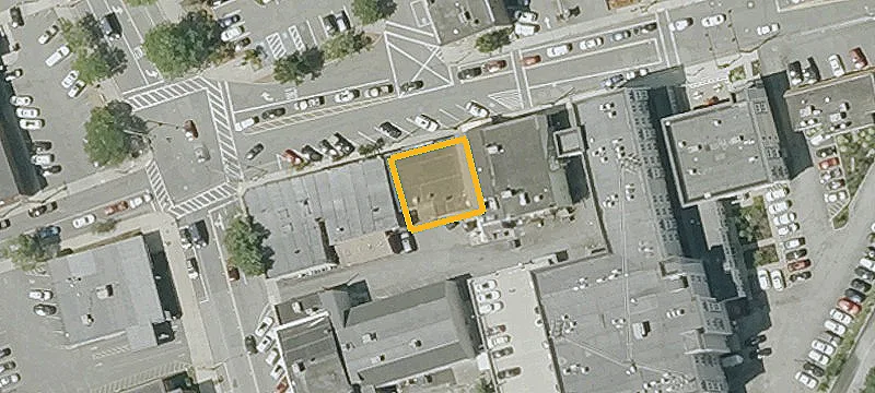 13 Water St