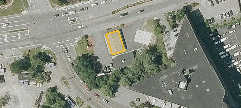 96 Montvale Ave