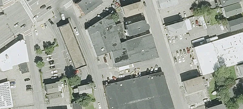 7 Henry St