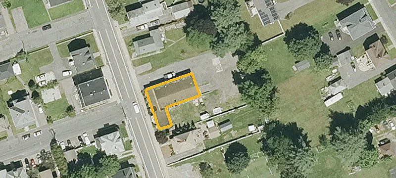 13 Cedar St