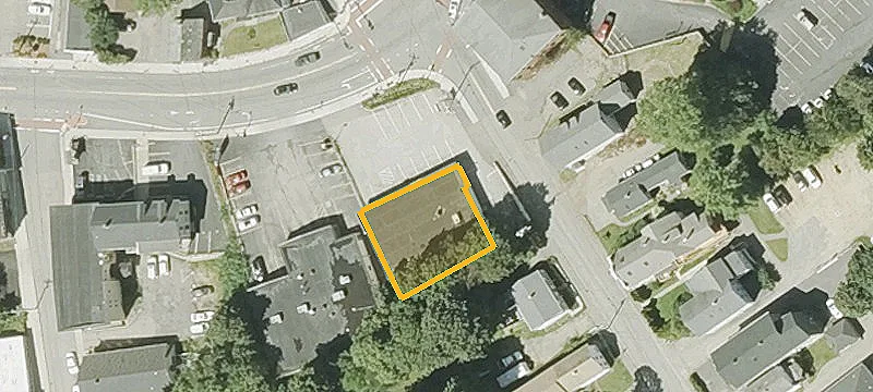 160 Main St