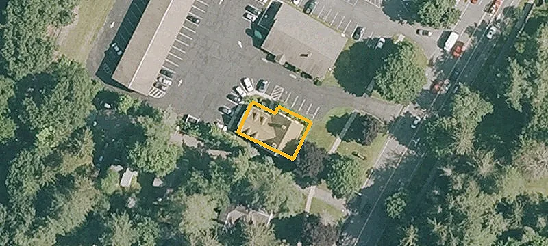 390 Main St
