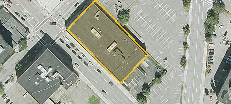 627 Main St