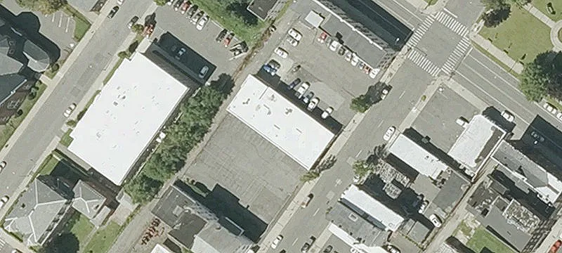 121 Maple St