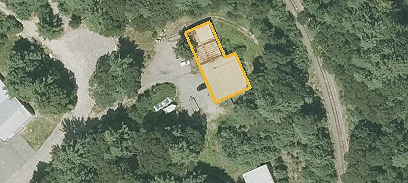 10 Robbins Rd