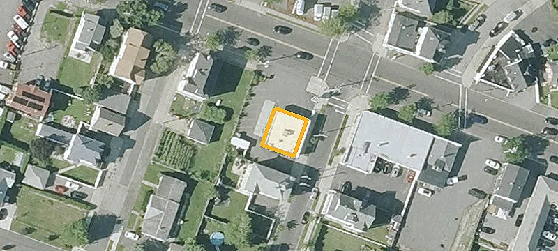 102 Rockdale Ave