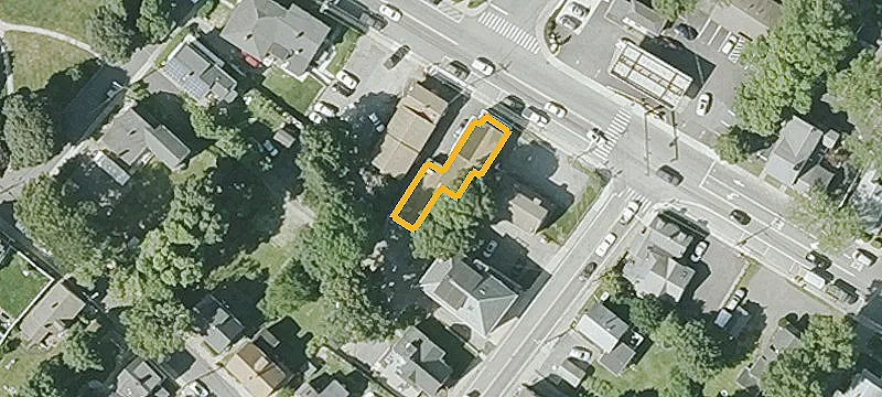 87 Sandwich St