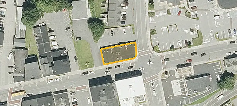 168 Main St