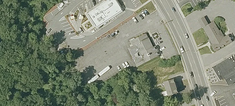 1160 Main St