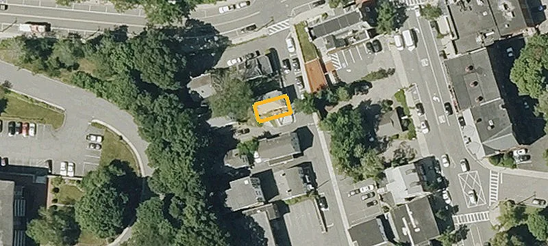 11 High St