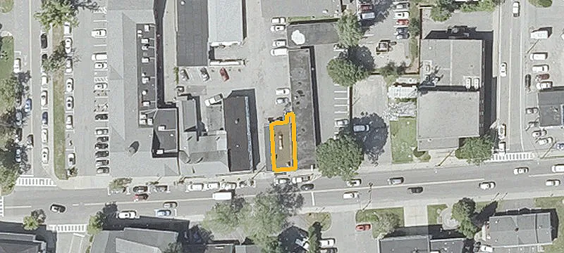 374 Main St