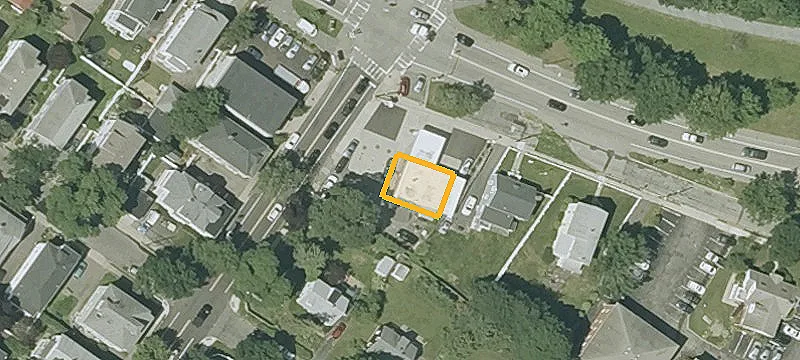 85 Riv St