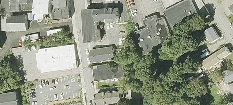 13 Mechanic St