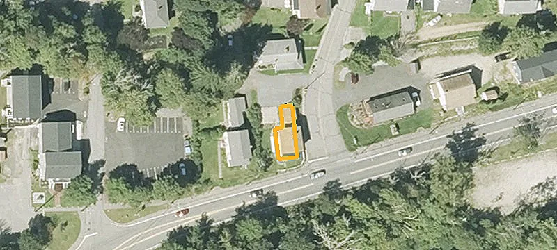 598 Main St