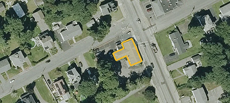 1116 Main St