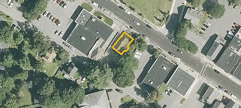129 Commonwealth Ave