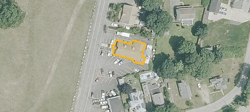 3 Farm St