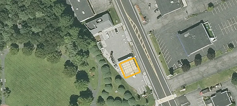 18 Main St