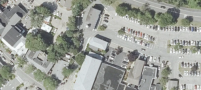 17 Academy Ln