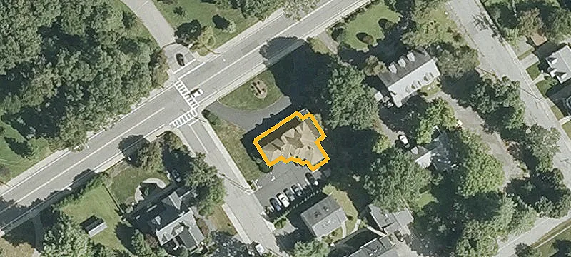 228 County St