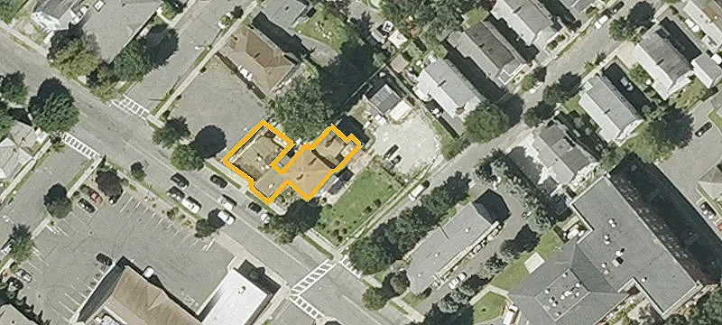 715 Main St